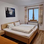 Ebster * Pettneu am Arlberg