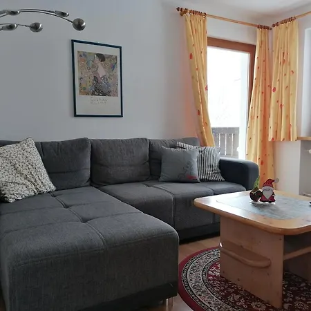 Ebster Apartment *