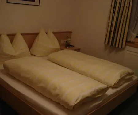 Ebster * Pettneu am Arlberg